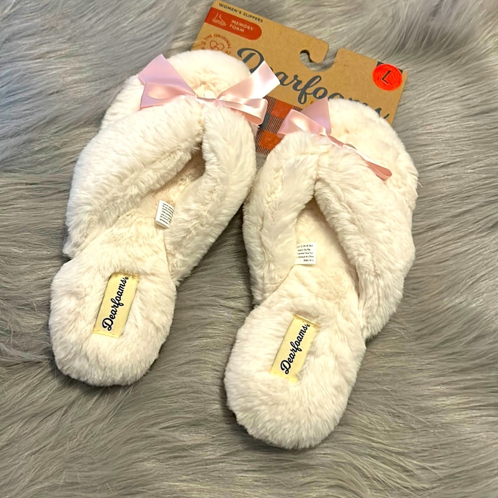Women’s memory foam slippers size 9-10